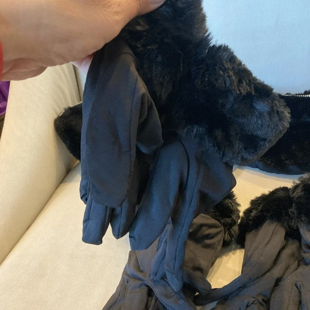 House of Harlow 1960 Faux Fur gloves And Wristlet Black -‎ Unused - Lot Of 3